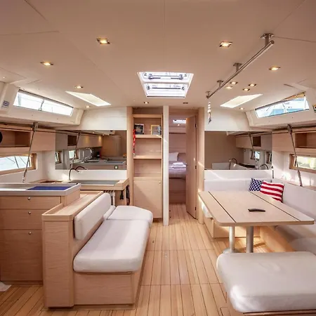Yacht Psari * Θεσσαλονίκη